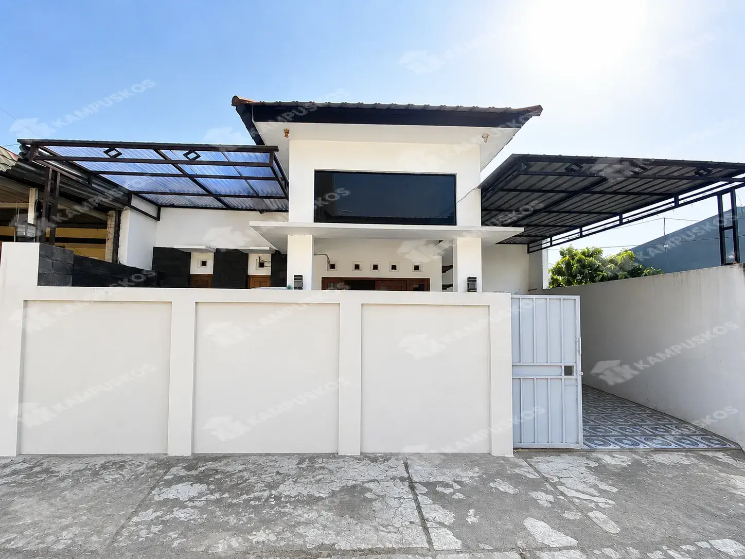 *DISEWAKAN KONTRAKAN 3 KAMAR LUAS, KM DALAM BATHUB BELAKANG TERMINAL CONCAT* 3K03DF150826