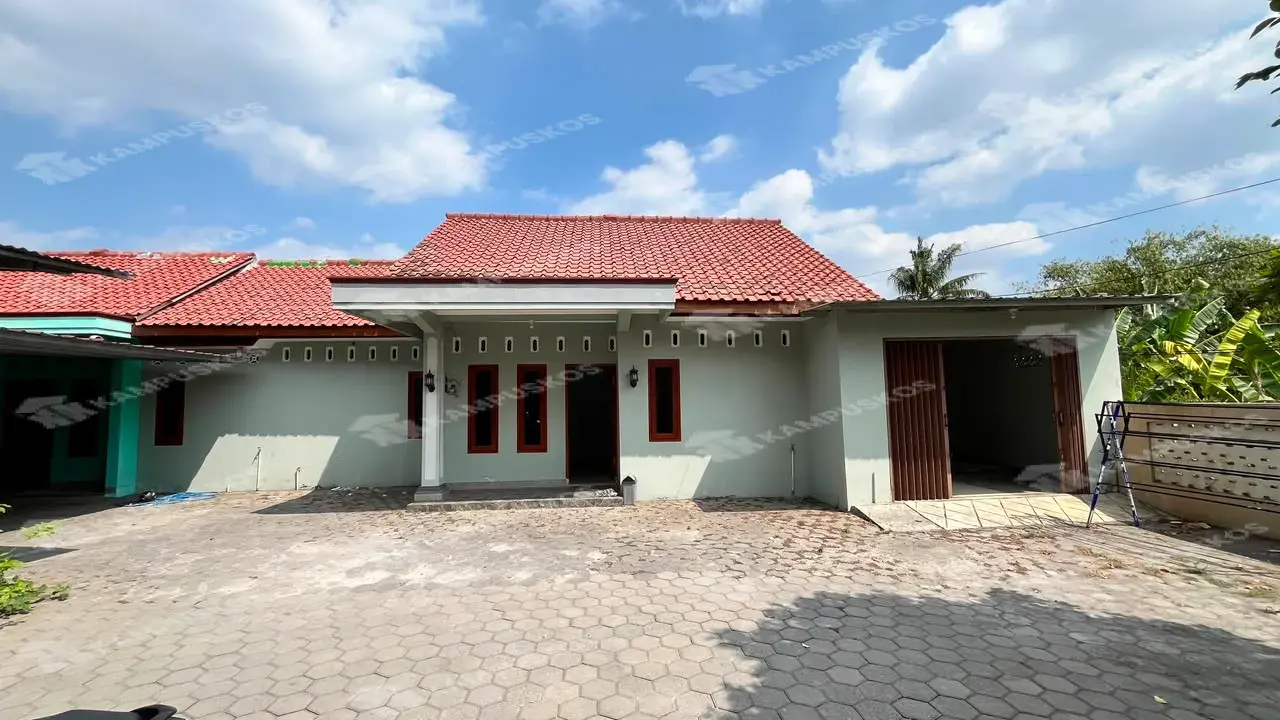 FOR RENT - RUMAH Cozy Siap Huni Area Condongcatur ( Belakang RS JIH ) 3K03AL151026