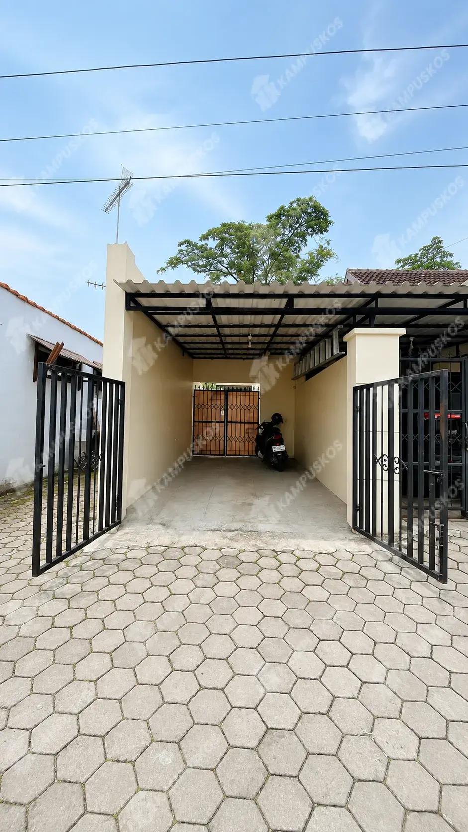 FOR RENT Kontrakan Strategis Dalam Perumahan di Jakal KM 8 4K04DR140926