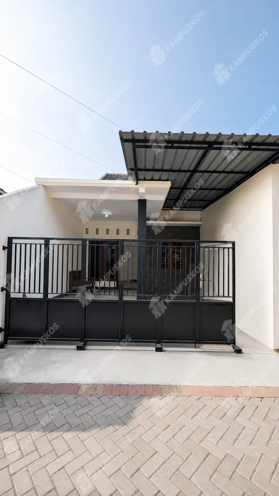 *KONTRAKKAN COZY 3 KAMAR PET FRIENDLY KAMAR MANDI DALAM (Jakal KM 8)* 3K04RBS140826