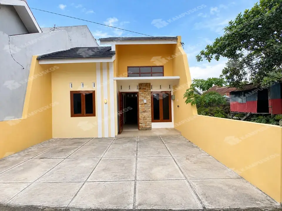 FOR RENT RUMAH 2 KAMAR LUAS, MURAH MERIAH, HALAMAN LUAS, JAKAL KM 13 2K03DF100926